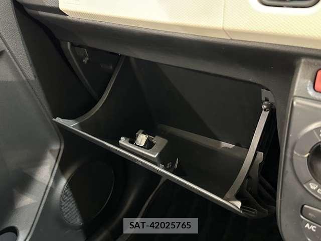 Mazda CAROL 2016-04 7020150-15