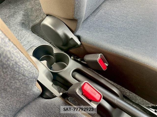 Mazda CAROL 2023-09 7215833-10
