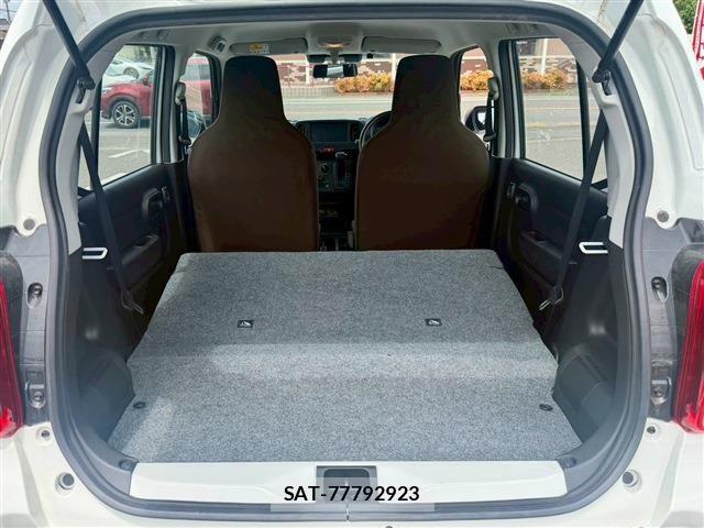 Mazda CAROL 2023-09 7215833-21