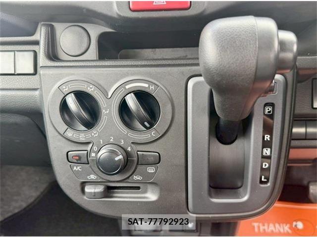Mazda CAROL 2023-09 7215833-6