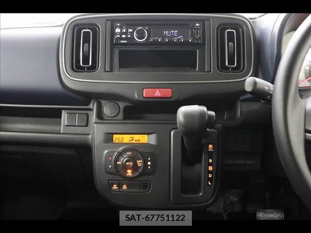 Mazda CAROL 2023-10 7215835-29