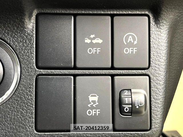 Mazda CAROL 2016-11 7215826-3