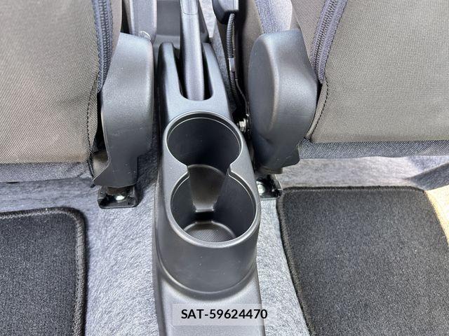 Mazda CAROL 2023-09 7215846-24