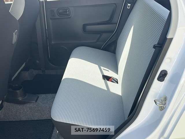 Mazda CAROL 2017-04 7453346-5