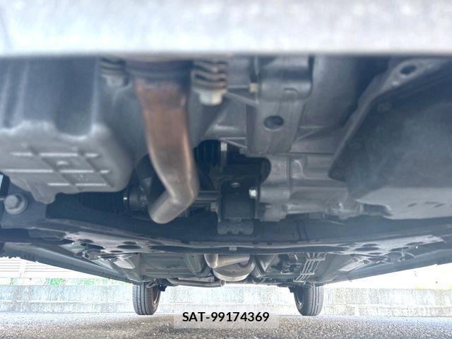 Mazda CAROL 2023-06 7561917-18