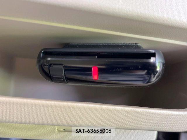 Mazda CAROL 2010-07 7615406-3