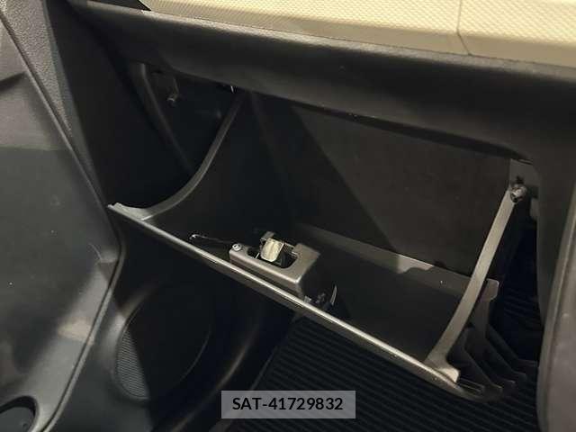 Mazda CAROL 2021-05 8206750-20