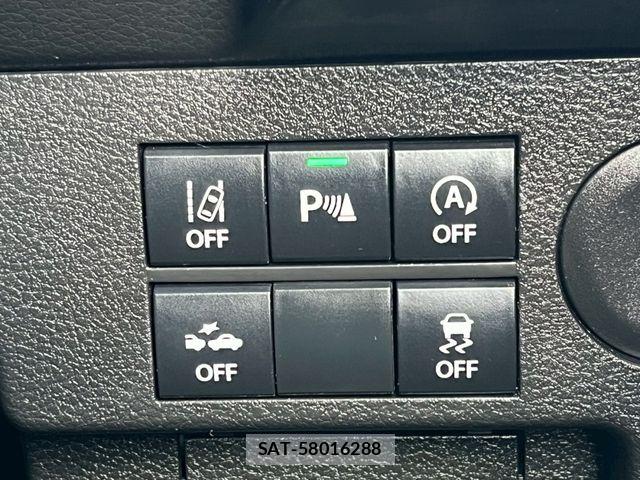 Mazda CAROL 2023-01 8206748-22
