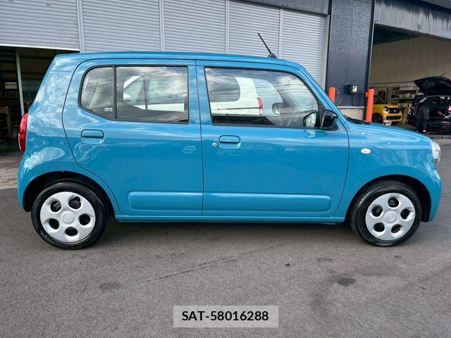 Mazda CAROL 2023-01 8206748-4