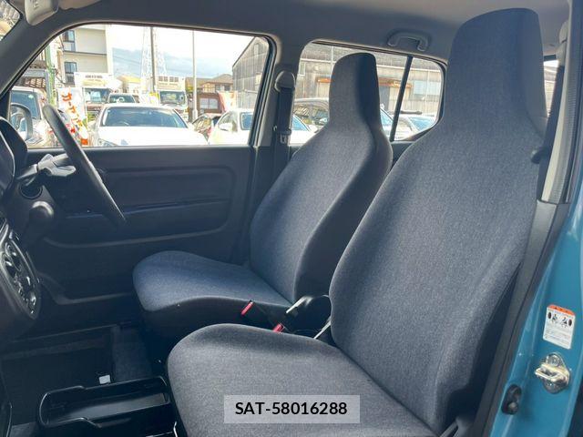 Mazda CAROL 2023-01 8206748-6