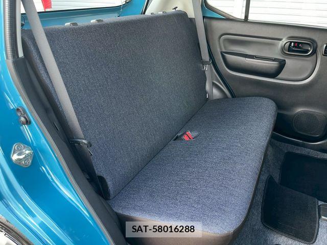 Mazda CAROL 2023-01 8206748-7