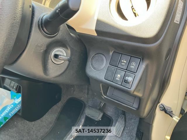 Mazda CAROL 2017-08 8229213-14