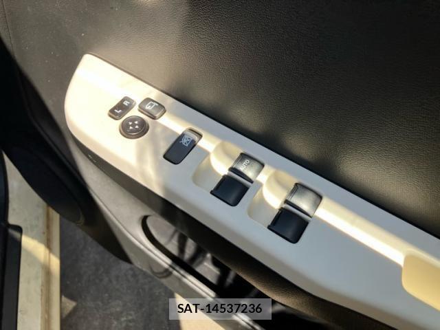 Mazda CAROL 2017-08 8229213-15