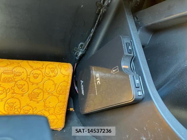 Mazda CAROL 2017-08 8229213-21