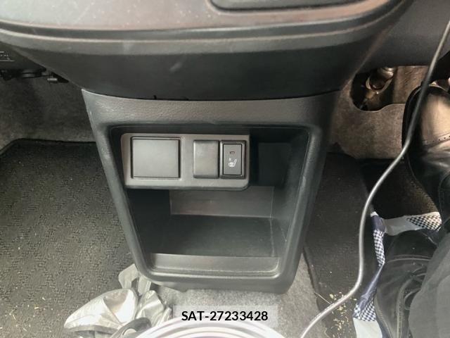 Mazda CAROL 2015-02 8244796-23