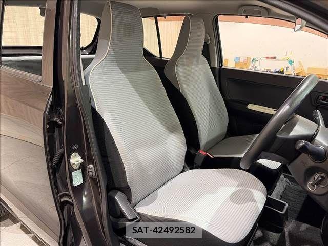 Mazda CAROL 2017-04 8335181-6