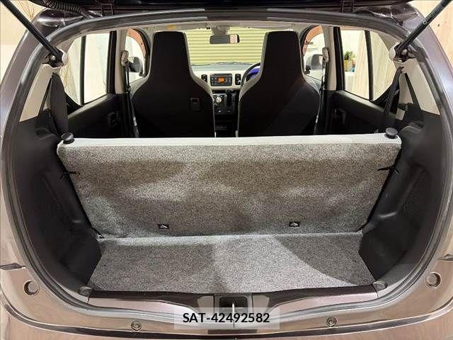 Mazda CAROL 2017-04 8335181-8
