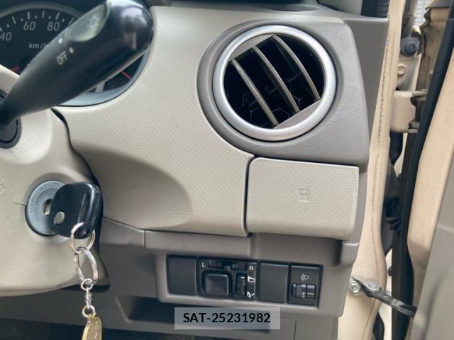 Mazda CAROL 2007-10 8411556-10