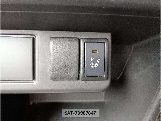 Mazda CAROL 2017-05 8411554-14