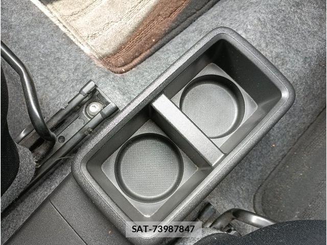 Mazda CAROL 2017-05 8411554-16