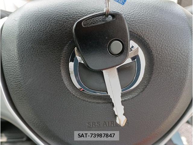 Mazda CAROL 2017-05 8411554-22