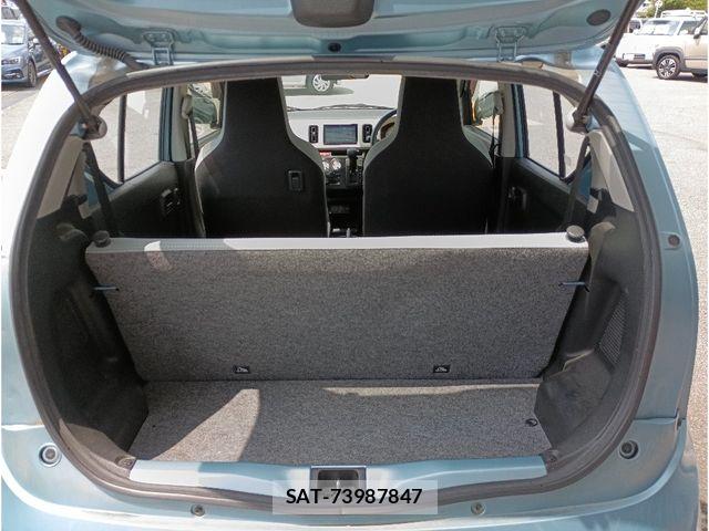 Mazda CAROL 2017-05 8411554-5