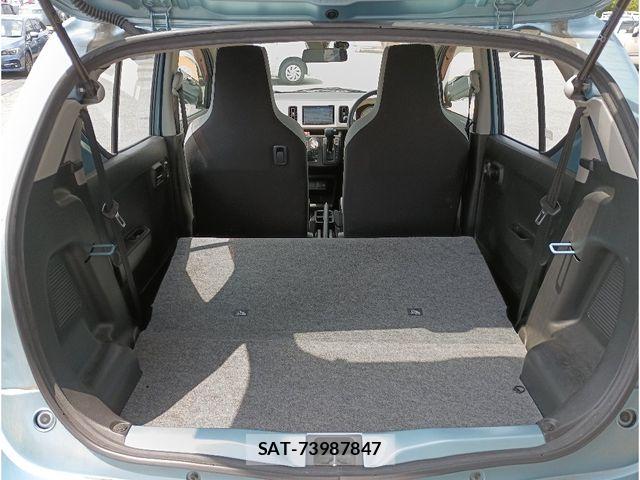 Mazda CAROL 2017-05 8411554-6