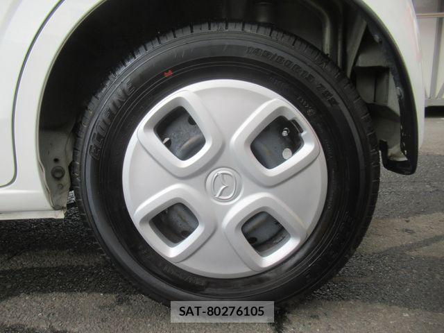 Mazda CAROL 2017-04 8561373-26