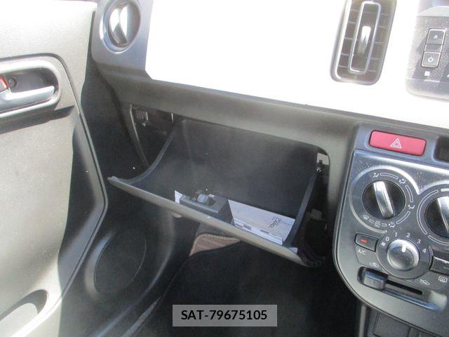 Mazda CAROL 2015-04 8626108-14