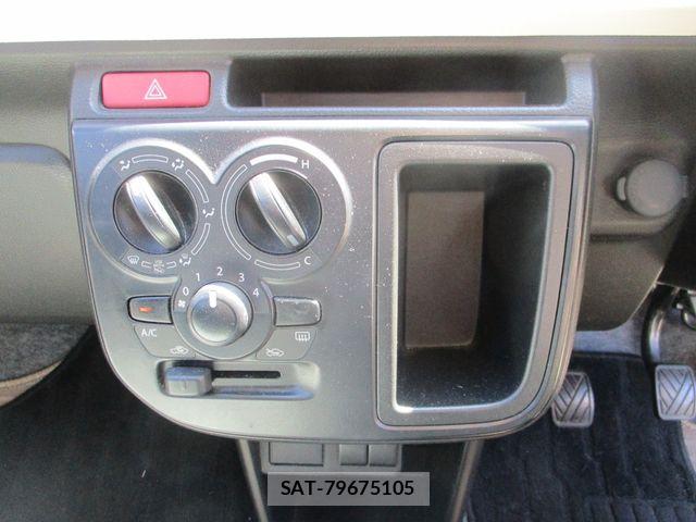 Mazda CAROL 2015-04 8626108-6