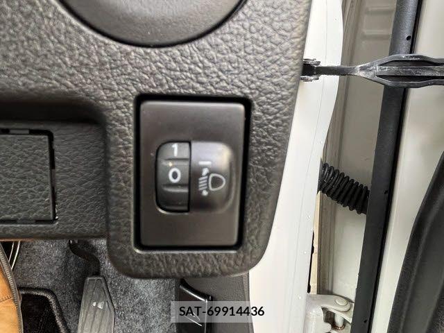 Mazda CAROL 2023-03 7215852-17