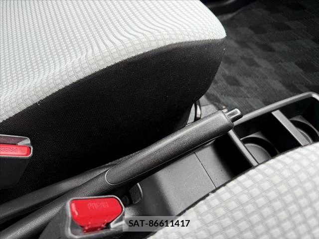 Mazda CAROL 2016-05 7721758-28