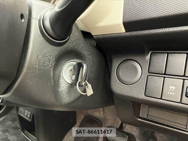 Mazda CAROL 2016-05 7721758-4