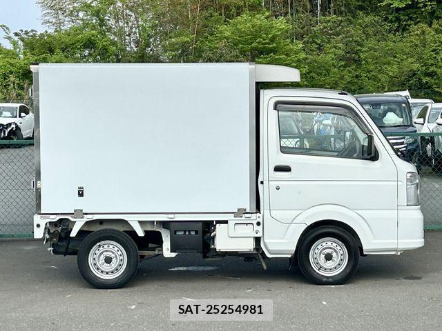 Suzuki CARRY TRUCK 2018-01 894302-9