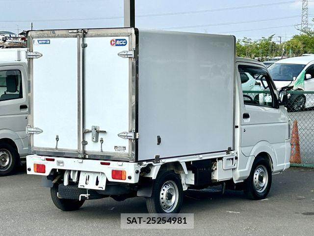 Suzuki CARRY TRUCK 2018-01 894302-11