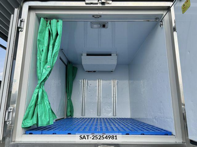 Suzuki CARRY TRUCK 2018-01 894302-13