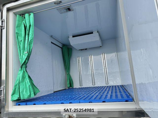Suzuki CARRY TRUCK 2018-01 894302-14
