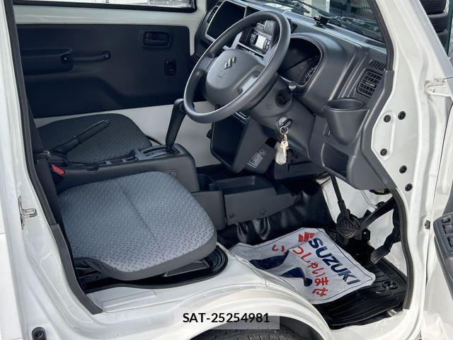 Suzuki CARRY TRUCK 2018-01 894302-1