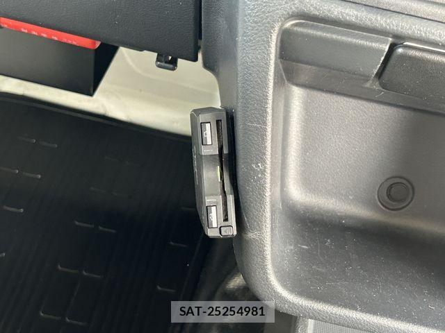 Suzuki CARRY TRUCK 2018-01 894302-27