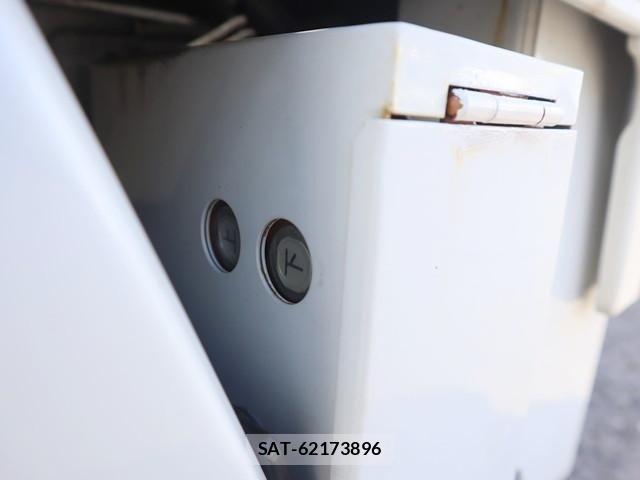 Suzuki CARRY TRUCK 2018-10 1227428-15