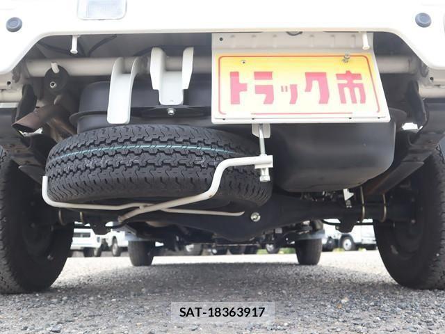 Suzuki CARRY TRUCK 2022-12 1227431-19