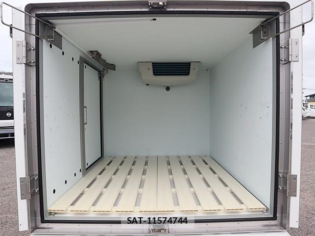 Suzuki CARRY TRUCK 2024-08 1255857-11