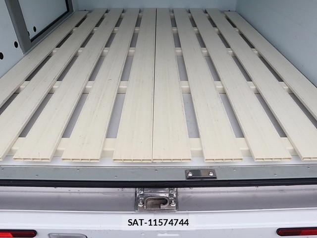 Suzuki CARRY TRUCK 2024-08 1255857-12