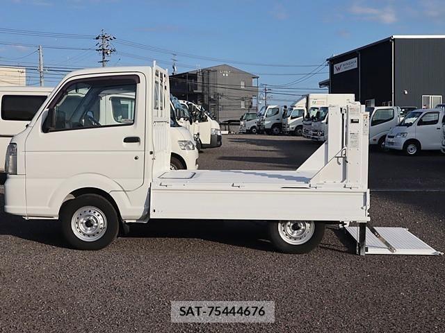 Suzuki CARRY TRUCK 2018-12 1741654-12