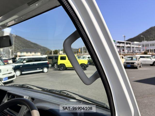 Suzuki CARRY TRUCK 2014-07 4638290-10