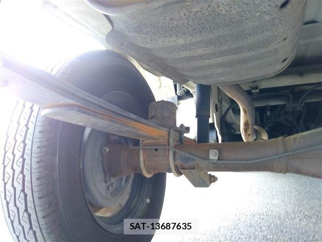 Suzuki CARRY TRUCK 2006-02 5861294-16