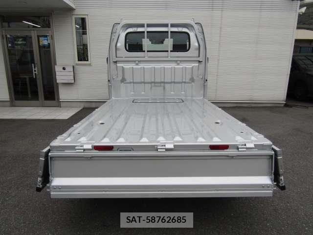 Suzuki CARRY TRUCK 2026-03 6544408-12