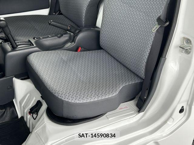 Suzuki CARRY TRUCK 2022-06 6715800-28