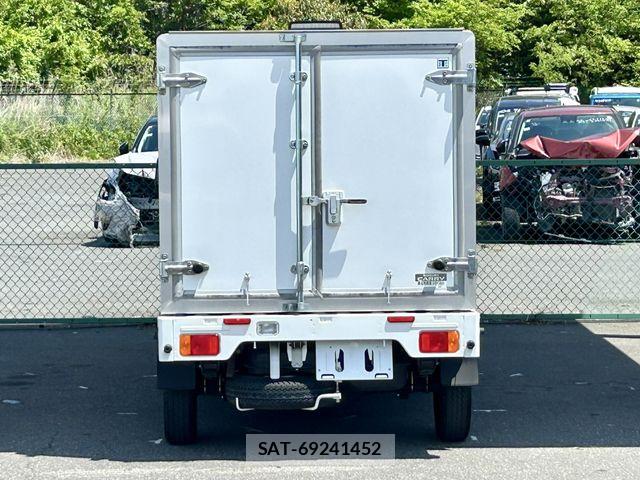 Suzuki CARRY TRUCK 2022-01 6751006-10