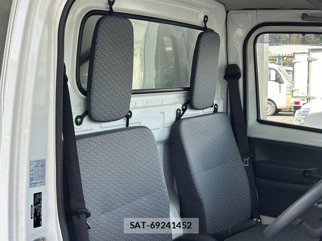 Suzuki CARRY TRUCK 2022-01 6751006-18